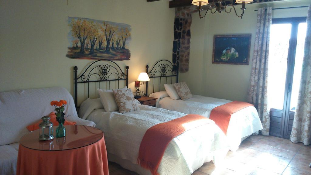 Hostal Rural Molino Del Bombo Aracena Room photo