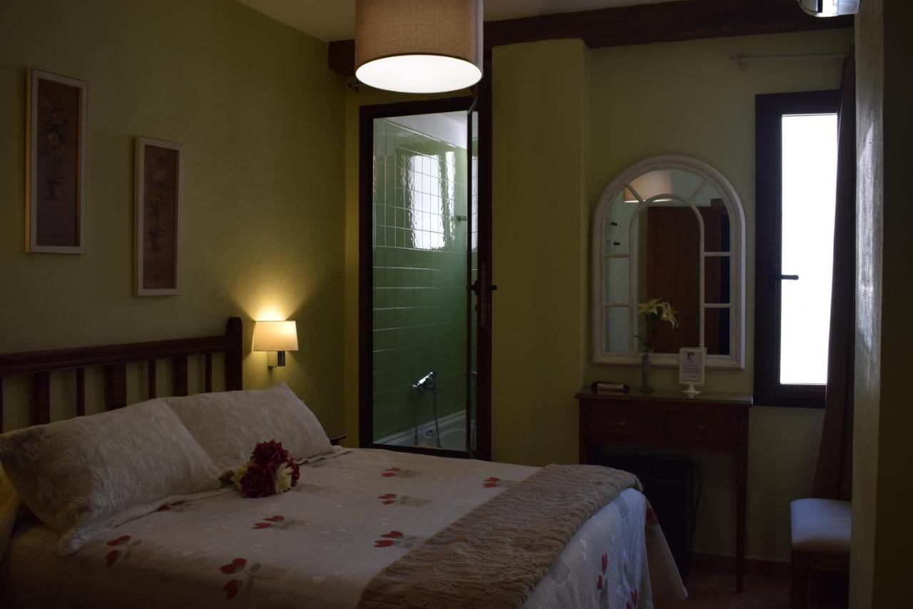 Hostal Rural Molino Del Bombo Aracena Exterior photo