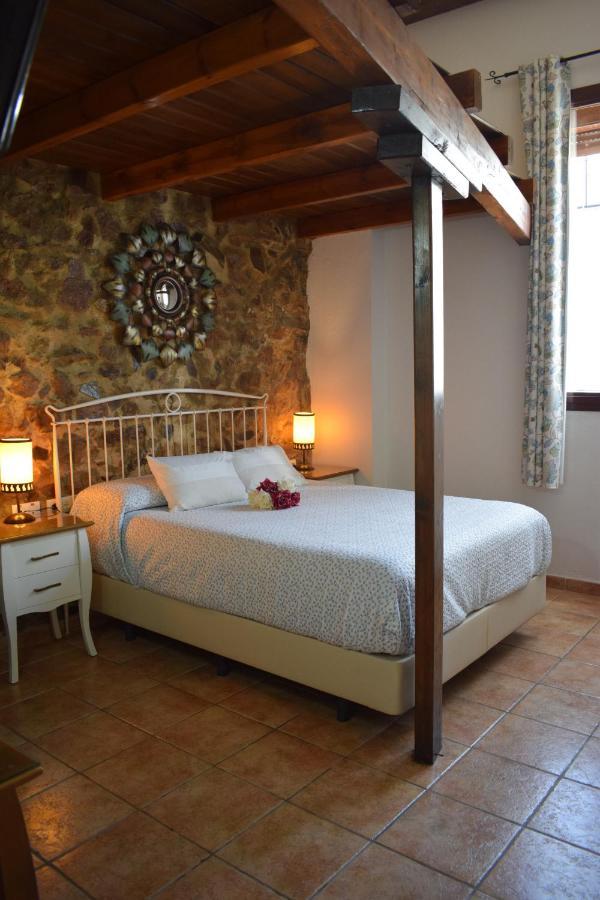 Hostal Rural Molino Del Bombo Aracena Exterior photo